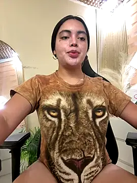 HotstuffCherrySummer online show from October 19, 2025, 9:23 am