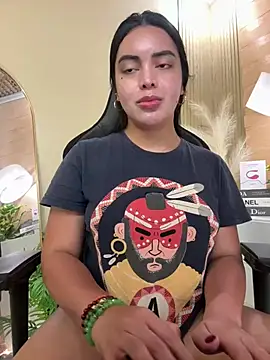 HotstuffCherrySummer online show from March 18, 2025, 8:39 am