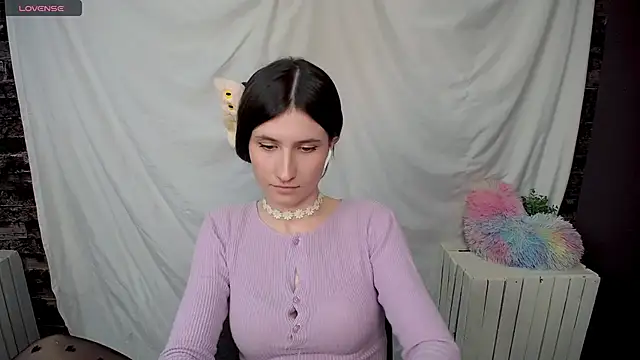 Snapshot of MaryEm976 chatting on March 21, 2025, 9:45 am MaryEm976 online show from March 21, 2025, 9:45 am