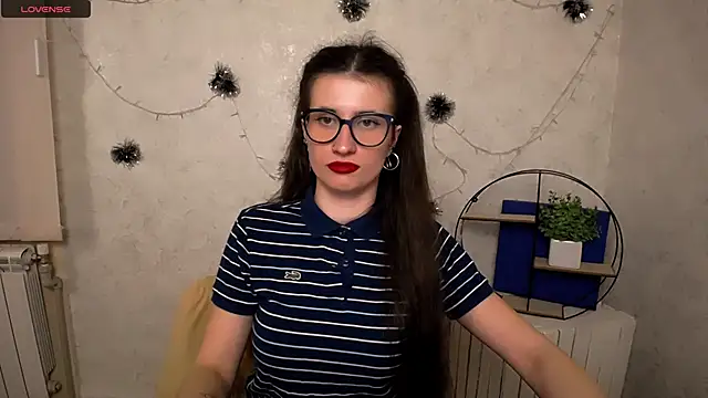 MaryEm976 online show from March 9, 2026, 1:03 pm