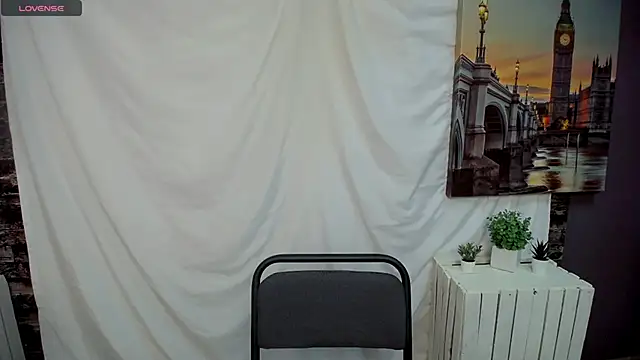 Snapshot of MaryEm976 chatting on March 15, 2025, 9:41 am MaryEm976 online show from March 15, 2025, 9:41 am