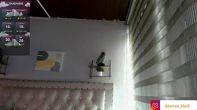 Snapshot of Atenea_Klett_ chatting on May 25, 2026, 1:54 pm Atenea Klett online show from May 25, 2026, 1:54 pm