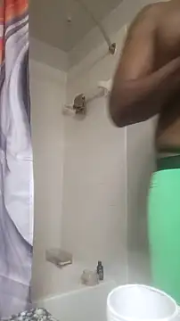 PartyAnimalfreak online show from October 2, 2025, 7:06 pm