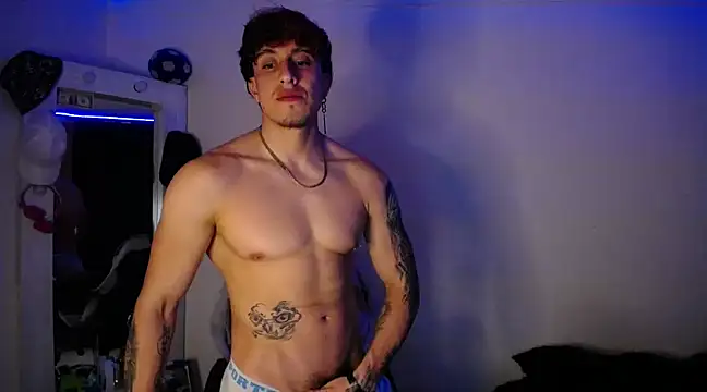 Snapshot of strongboy_ chatting on December 29, 2024, 7:39 am strongboy online show from December 29, 2024, 7:39 am