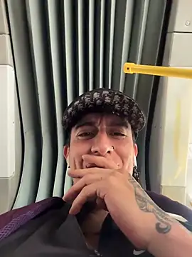 Snapshot of strongboy_ chatting on March 6, 2026, 5:30 pm strongboy online show from March 6, 2026, 5:30 pm