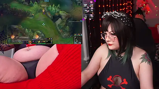 evamila online show from November 2, 2025, 10:59 pm