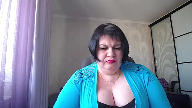Snapshot of JuicyLady_Di chatting on March 7, 2025, 8:56 am JuicyLady Di online show from March 7, 2025, 8:56 am
