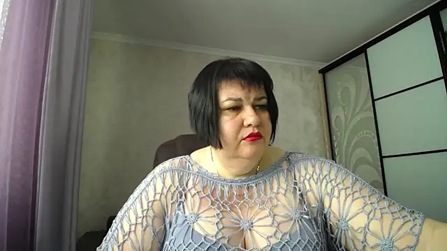 Snapshot of JuicyLady_Di chatting on September 22, 2025, 4:51 am JuicyLady Di online show from September 22, 2025, 4:51 am