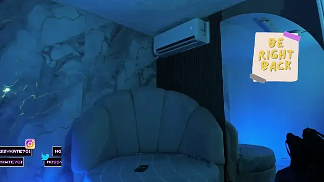 Snapshot of Katemoss70 chatting on February 23, 2026, 12:39 pm Katemoss70 online show from February 23, 2026, 12:39 pm