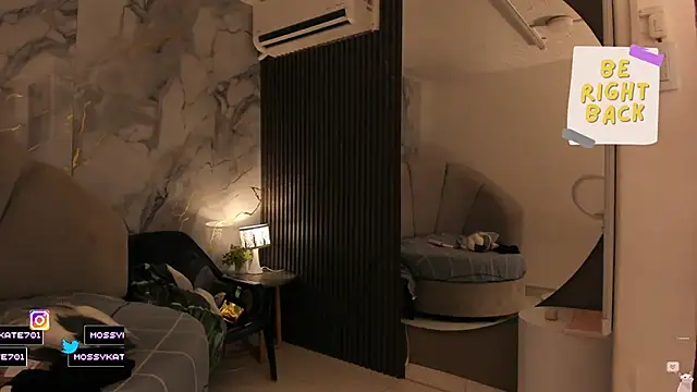 Snapshot of Katemoss70 chatting on January 19, 2026, 12:31 pm Katemoss70 online show from January 19, 2026, 12:31 pm