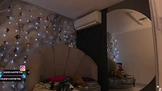 Katemoss70 online show from December 4, 2025, 12:26 pm