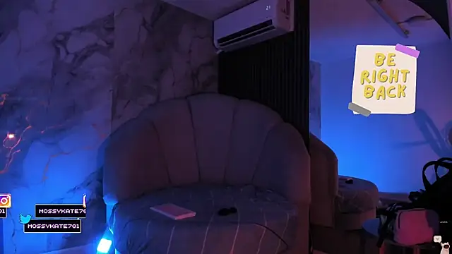 Snapshot of Katemoss70 chatting on March 1, 2026, 12:38 pm Katemoss70 online show from March 1, 2026, 12:38 pm