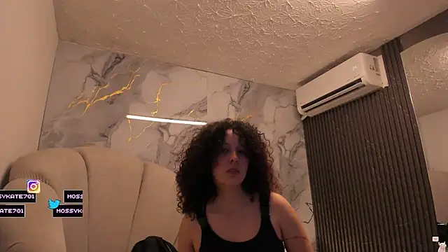 Snapshot of Katemoss70 chatting on February 19, 2026, 12:24 pm Katemoss70 online show from February 19, 2026, 12:24 pm