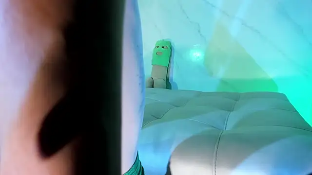 ArchieCollins online show from March 18, 2025, 1:57 am