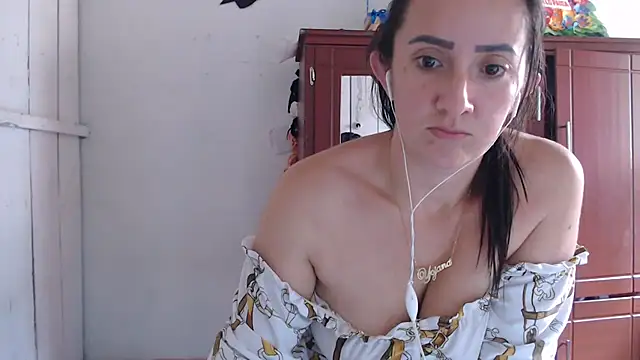 DeepAnal07 online show from October 18, 2025, 5:37 pm