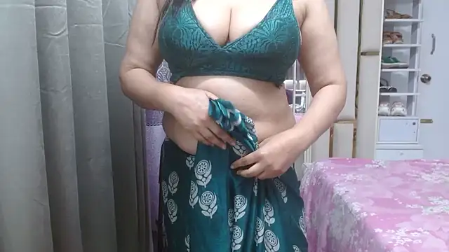 Lovelywife786 online show from November 23, 2025, 7:24 pm