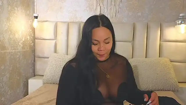 EmilyQueen3x online show from May 30, 2026, 1:06 pm