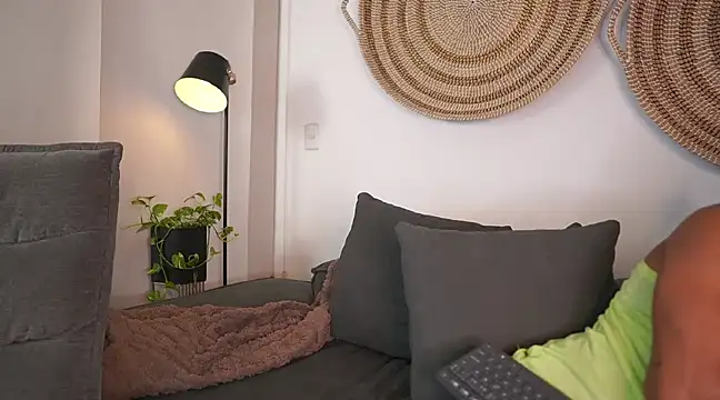 aless perez online show from February 1, 2025, 3:41 am