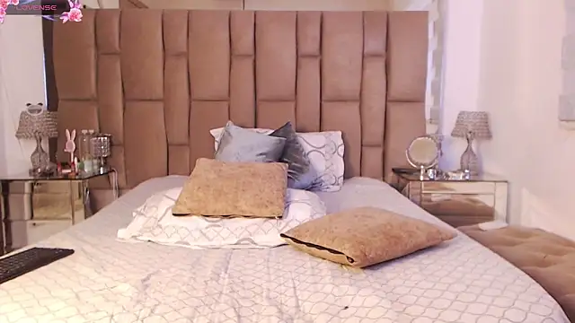 Snapshot of Amber_Parker chatting on February 25, 2026, 3:12 pm Amber Parker online show from February 25, 2026, 3:12 pm