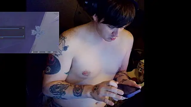 Snapshot of risque_crochet chatting on December 1, 2025, 7:53 am risque crochet online show from December 1, 2025, 7:53 am