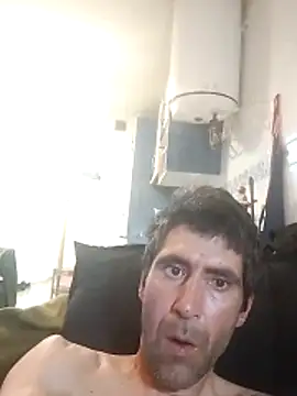 Snapshot of Pollon34- chatting on April 11, 2026, 5:27 pm Pollon34- online show from April 11, 2026, 5:27 pm