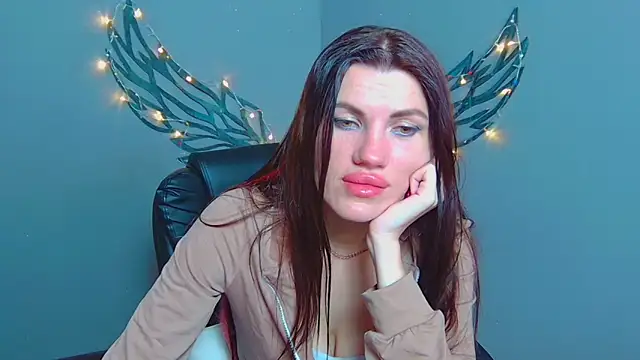 MilaLoona online show from May 31, 2026, 6:30 am