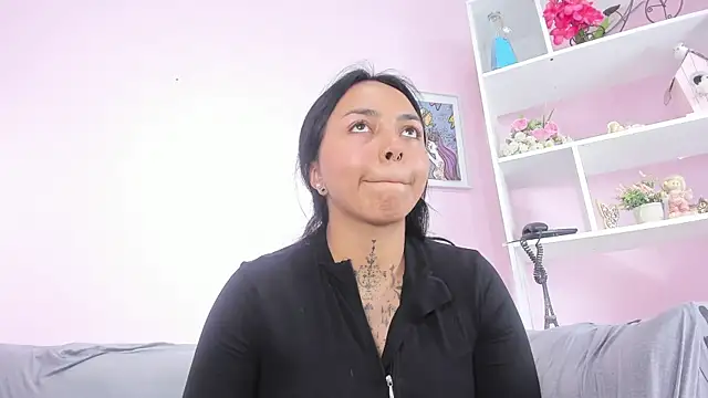 Snapshot of miss_soffi_ chatting on June 25, 2026, 6:24 pm miss soffi online show from June 25, 2026, 6:24 pm