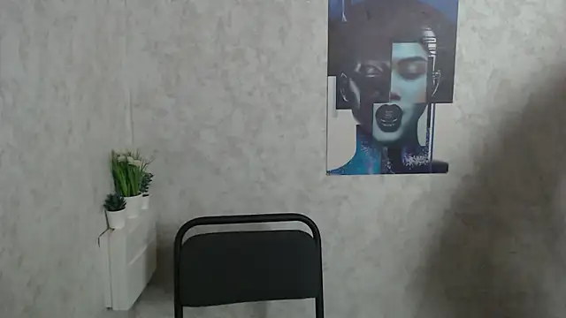 MisssShy  online show from November 12, 2025, 7:45 am