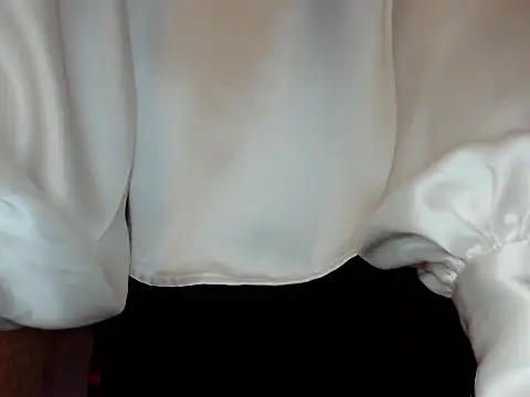 elenaza online show from November 16, 2025, 10:13 pm