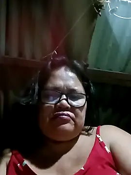 Chubbysweetmom online show from June 17, 2026, 12:04 pm