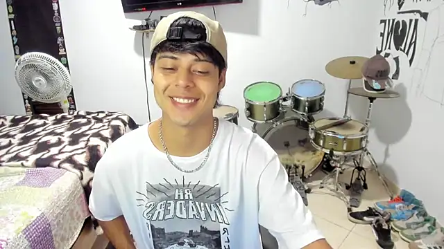 Zack falcon online show from October 30, 2025, 3:27 am