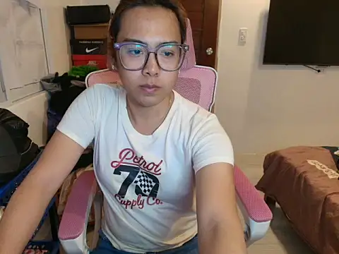 Your PrettyGirlxxx online show from February 19, 2026, 10:12 am