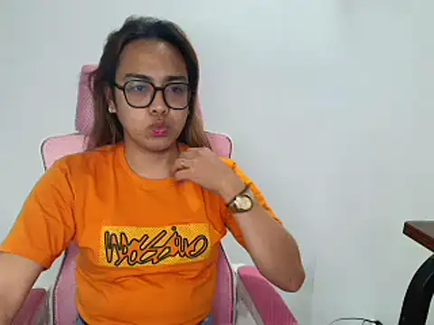 Your PrettyGirlxxx online show from March 20, 2026, 10:05 am