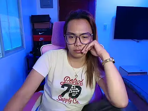 Your PrettyGirlxxx online show from February 20, 2026, 1:24 am