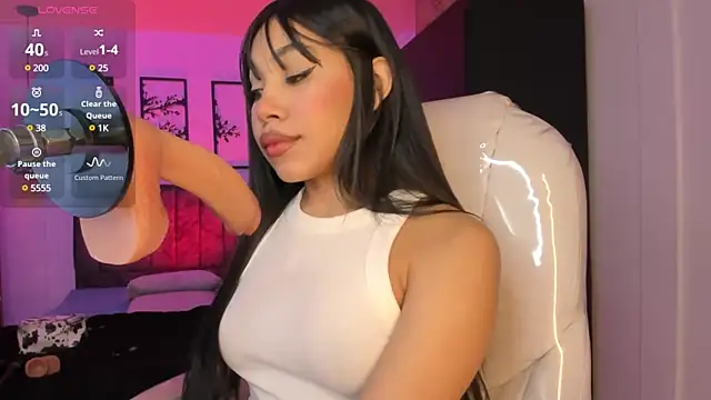 Olivia ds online show from March 11, 2025, 4:30 am