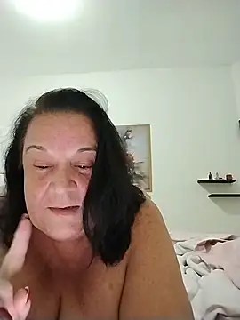 Yaya Mineira online show from May 24, 2026, 7:58 pm