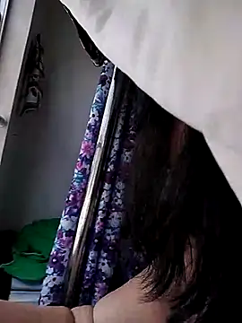 Yaya Mineira online show from April 5, 2026, 4:02 pm