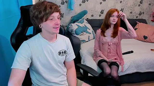 Snapshot of lakmsrrrmrrr chatting on October 19, 2025, 10:07 am lakmsrrrmrrr online show from October 19, 2025, 10:07 am