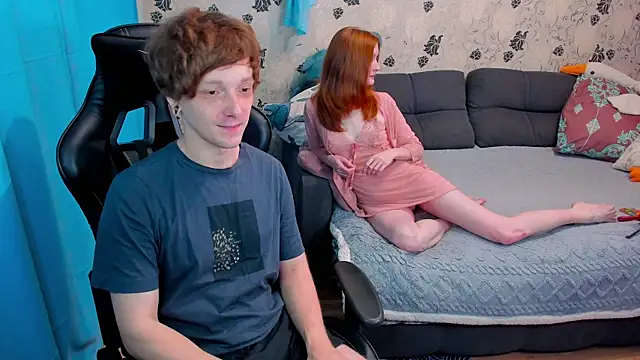 Snapshot of lakmsrrrmrrr chatting on September 18, 2025, 10:07 am lakmsrrrmrrr online show from September 18, 2025, 10:07 am