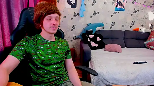 Snapshot of lakmsrrrmrrr chatting on February 24, 2025, 10:48 am lakmsrrrmrrr online show from February 24, 2025, 10:48 am