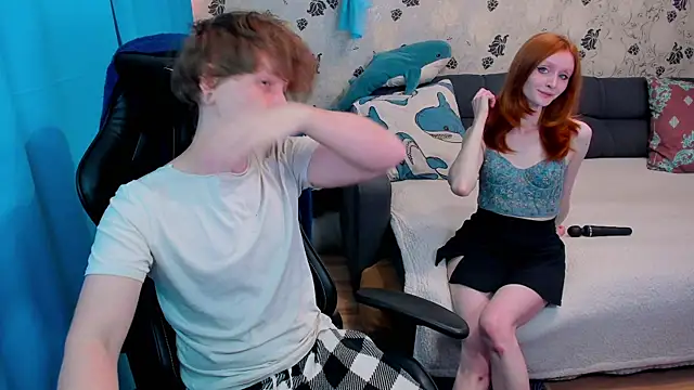 Snapshot of lakmsrrrmrrr chatting on September 28, 2025, 10:11 am lakmsrrrmrrr online show from September 28, 2025, 10:11 am