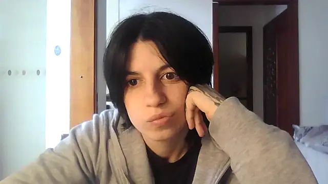 Snapshot of kyslrana chatting on May 18, 2026, 1:49 pm kyslrana online show from May 18, 2026, 1:49 pm