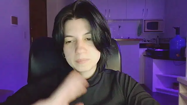 kyslrana online show from June 26, 2026, 3:23 am