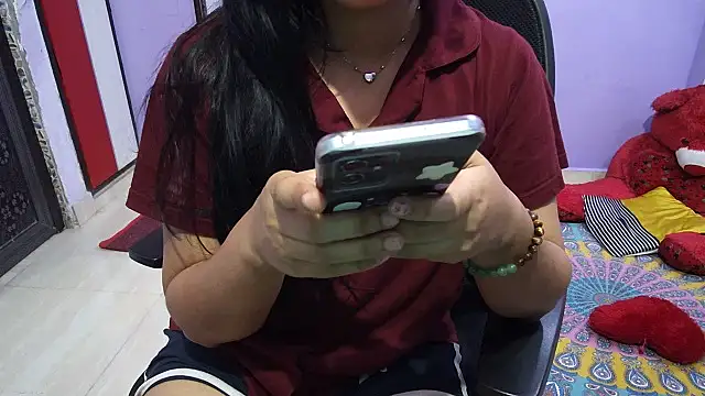 BabyNaina online show from March 15, 2026, 6:04 pm