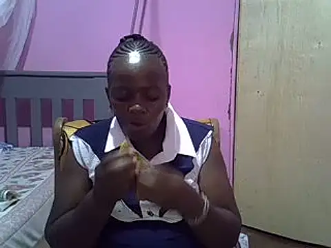 Snapshot of Ebonyceline chatting on February 25, 2025, 5:51 pm Ebonyceline online show from February 25, 2025, 5:51 pm