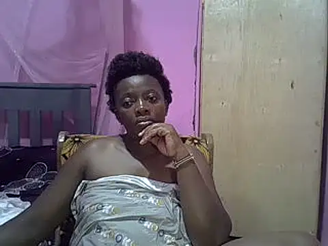 Snapshot of Ebonyceline chatting on March 18, 2025, 7:44 pm Ebonyceline online show from March 18, 2025, 7:44 pm