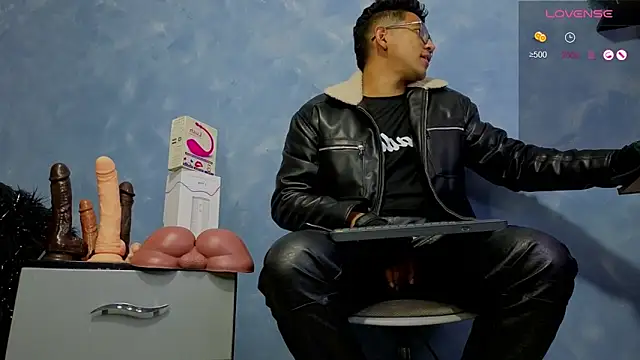 TomLover 12 online show from January 16, 2026, 2:04 am