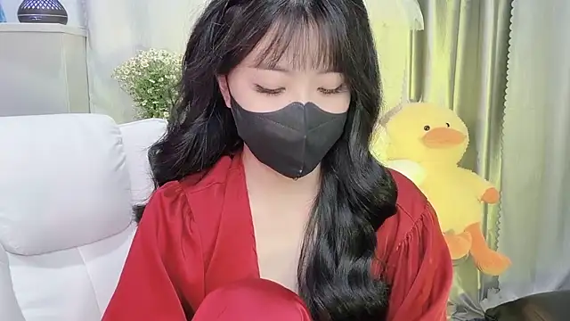 Snapshot of Mya_Lee chatting on February 10, 2025, 7:28 pm Mya Lee online show from February 10, 2025, 7:28 pm