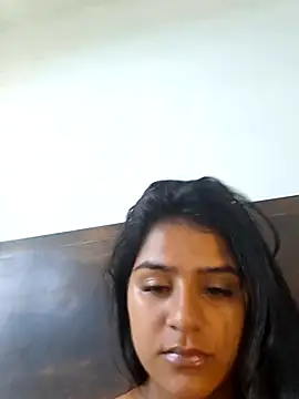 AnnRosse18 online show from March 19, 2025, 3:40 pm