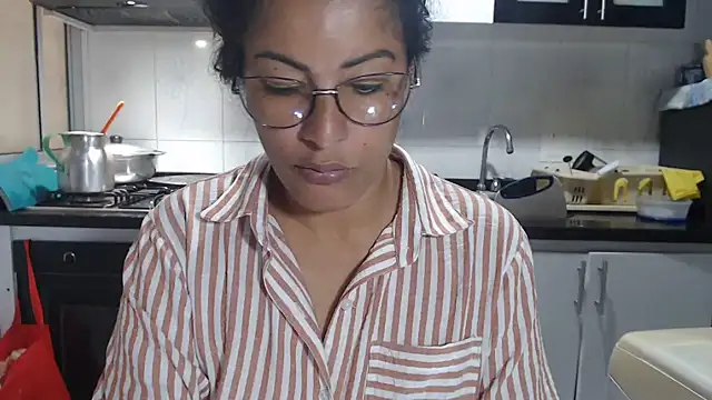 Snapshot of kateleyagrey chatting on September 28, 2025, 2:35 pm kateleyagrey online show from September 28, 2025, 2:35 pm